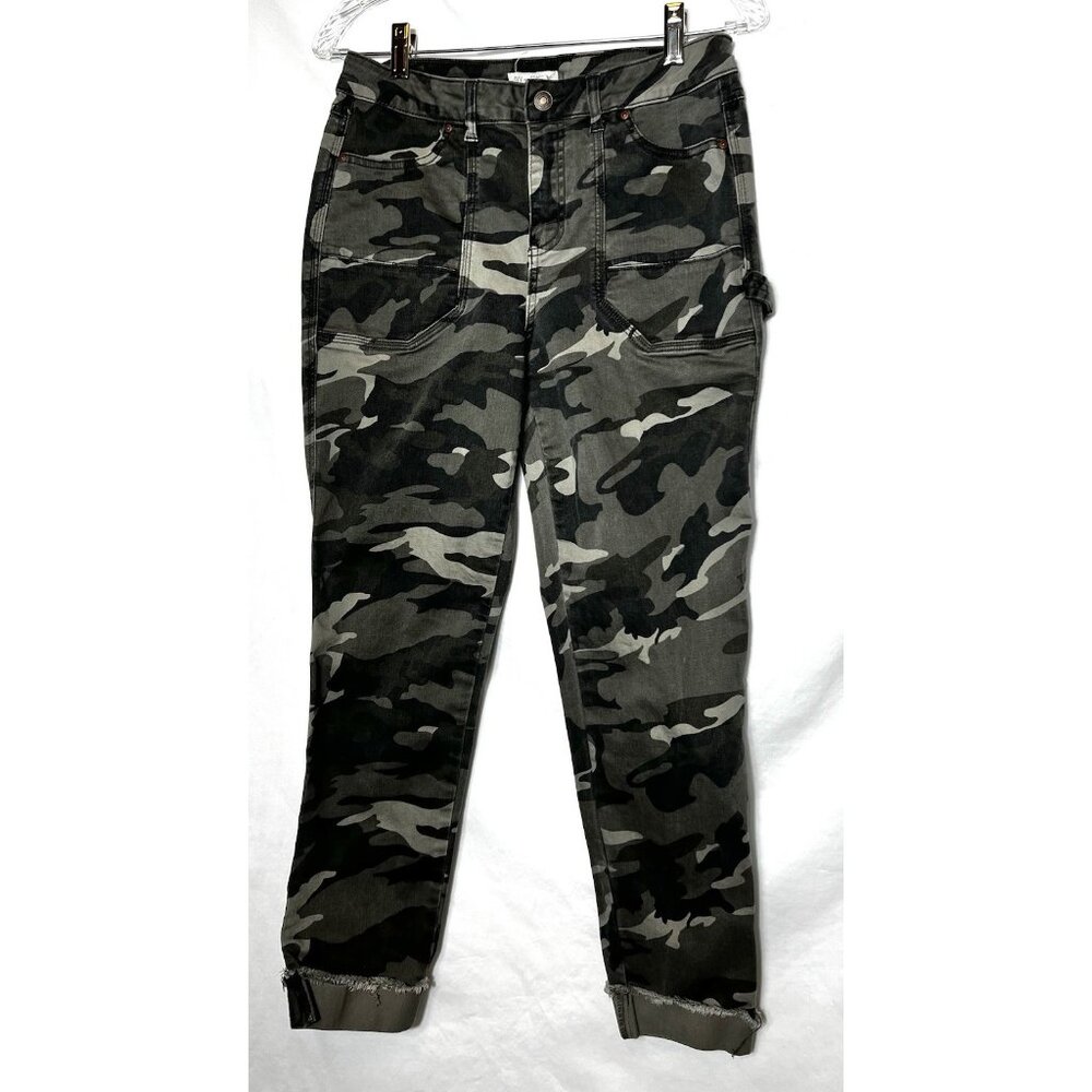Sky And Sparrow Camo Pants Cuffed Junior’s/Women’s Size‎ 9